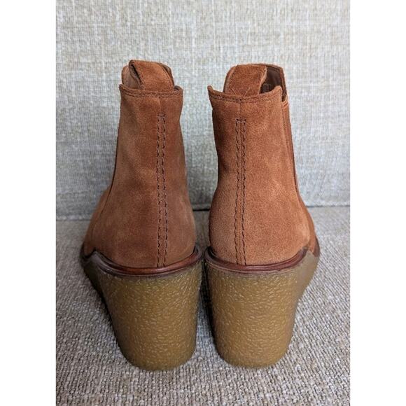 Clarks Clarkford Top - Dark Tan Suede Wedge Ankle Boots - Womens 10M - Picture 3 of 9